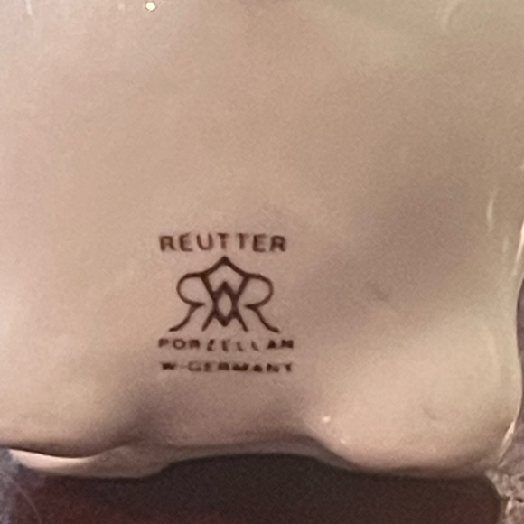 Set of two Disney ceramic trinkets. - Picture 9 of 11